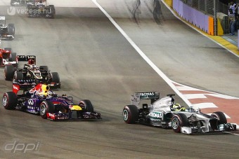 F1: Hamilton és Rosberg is pipa a Mercedesre