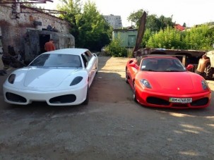 Ferrari limuzin egy Peugeot-ból?
