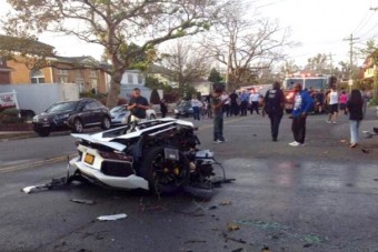 Kettészakadt Lamborghini, ez nagyon durva!