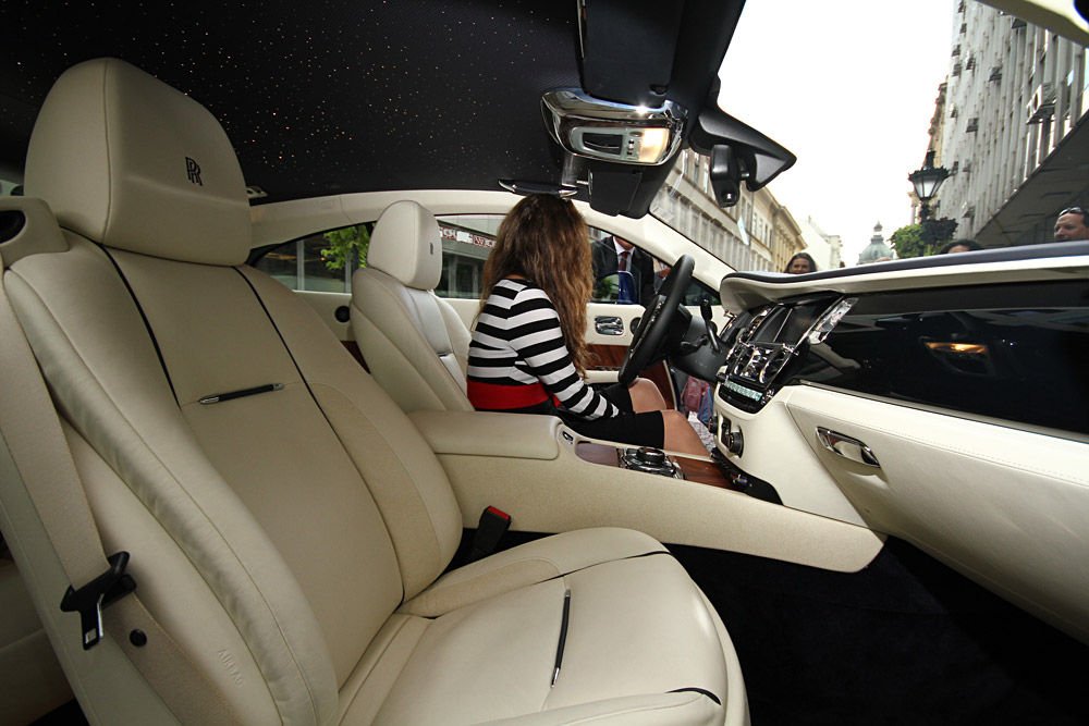 Rolls-Royce Wraith: a luxus szelleme 22