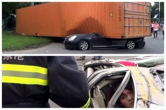 Több tonnás konténer zuhant az autósra