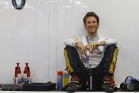 F1: Grosjean viheti a hátán a Lotust 2