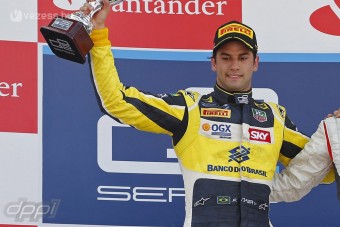 Brazil újonc túrhatja ki Massát az F1-ből