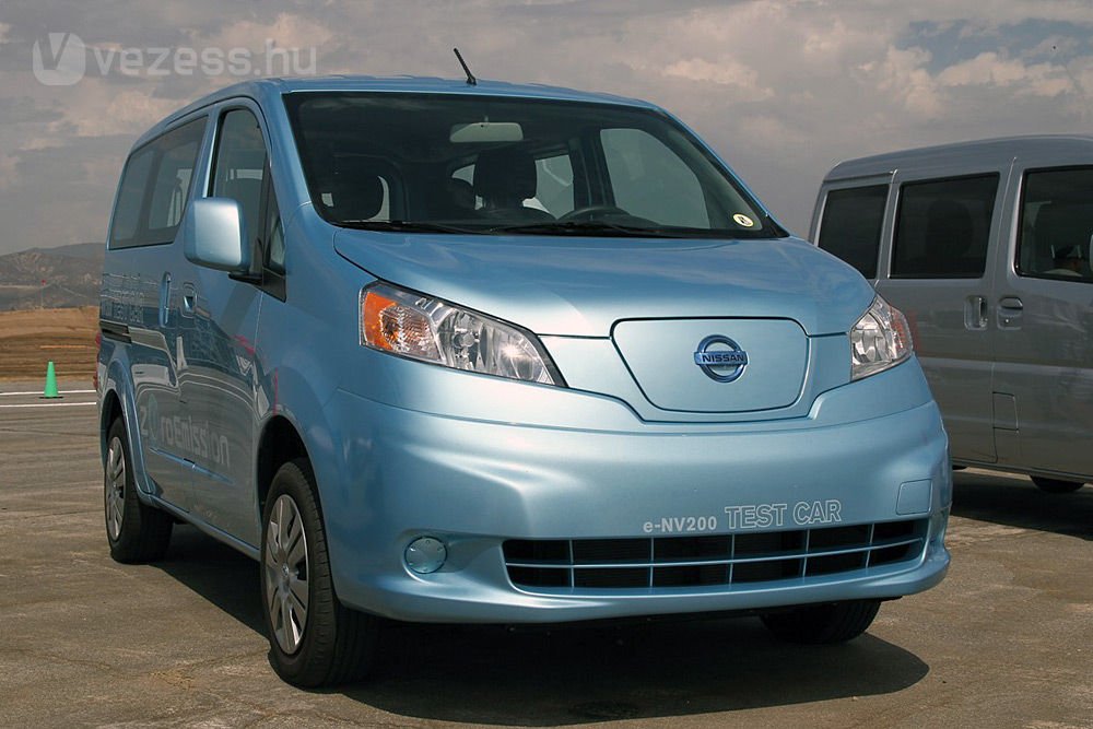 Tisztán elektromos üzemű Taxik lephetik el a világ nagyvárosait