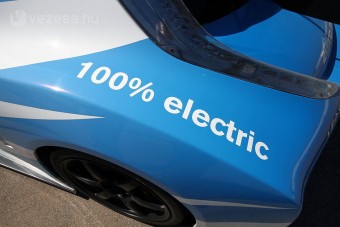 Versenyautó hang nélkül?