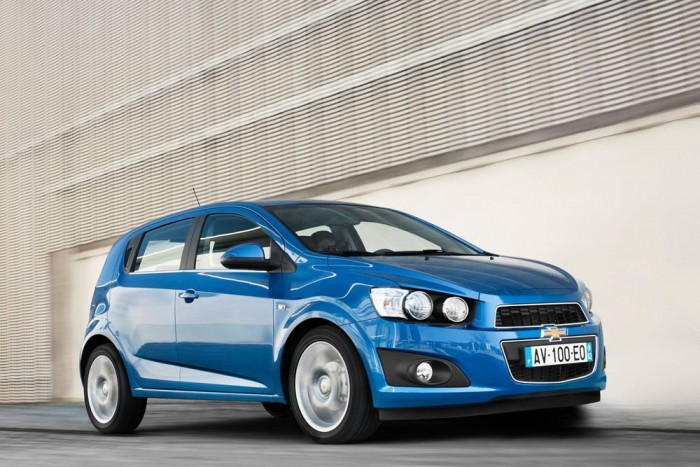 Top 10: Melyik kiskocsi nem viszi a pénzt? 3 9. Chevrolet Aveo 1,2 LS, 419 euró (125 700 Ft). Alacsony ára és a részben ebből is fakadó mérsékelt értékvesztés segített az Aveónak bekerülni a tízes élboly kilencedik helyére
