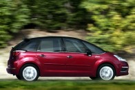 A C4 Picasso kényelme és praktikuma miatt minden családi autóra vadászó vásárlónak megfontolandó vétel.