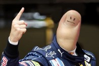 F1 humor – Vettel irritáló ujja 19