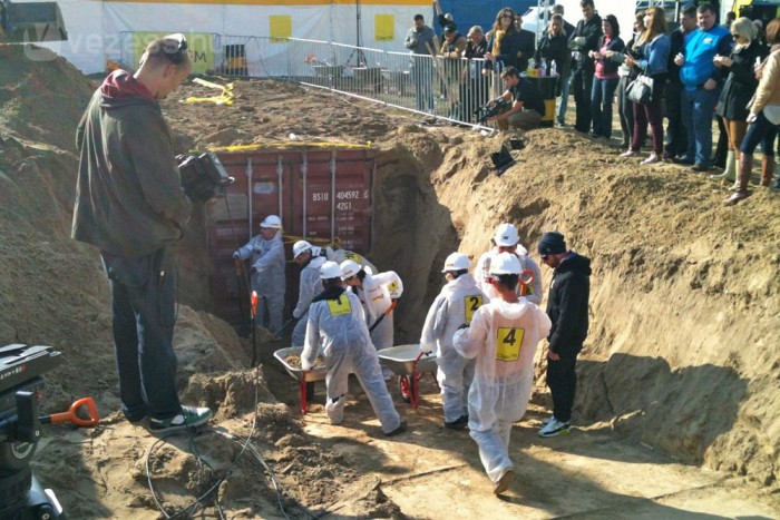 Autót találtak a föld alatt 7