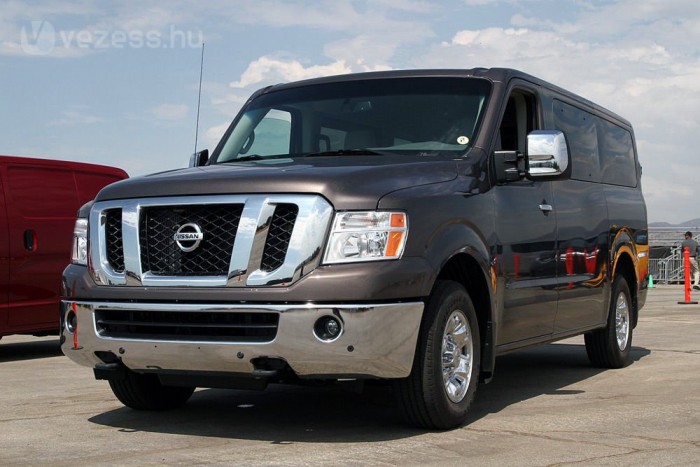 Kötelező Nissan-nal taxizni? 10 | Vezess Csőr és króm