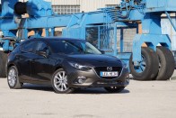 A Mazda Kodónak nevezi az új 6-os, a CX5-ös és most a 3-as modellen is látható dizájn-irányzatot, a szó valami olyasmit jelent, hogy a Mozgás lelke