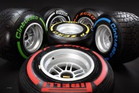 F1: Jövőre nem lehet panasz a Pirellire 8