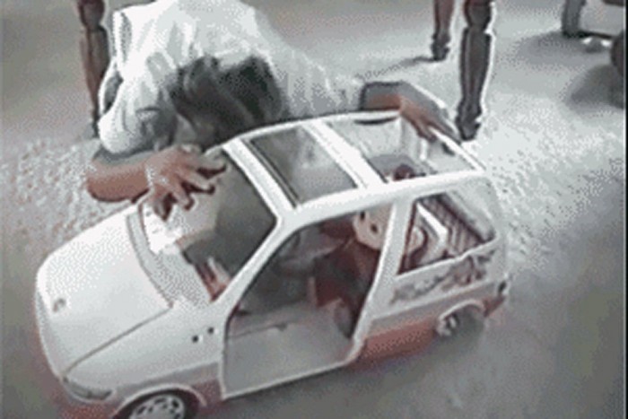 Pusztuljanak a kisautók!