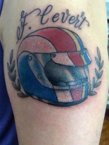 F1: Őrült rajongók, őrült tetoválások 19 | Vezess Egy francia hős előtt tisztelgő tetkó