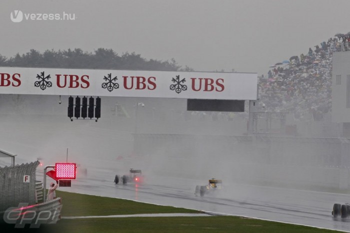 F1: Tájfun moshatja el a Koreai Nagydíjat 3 | Vezess F1: Tájfun moshatja el a Koreai Nagydíjat 3