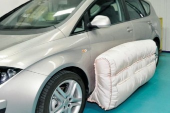 Jöhetnek a külső oldallégzsákok