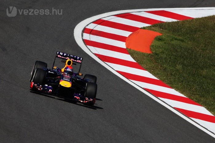 F1: Vettel átvette az uralmat 2 F1: Vettel átvette az uralmat 2