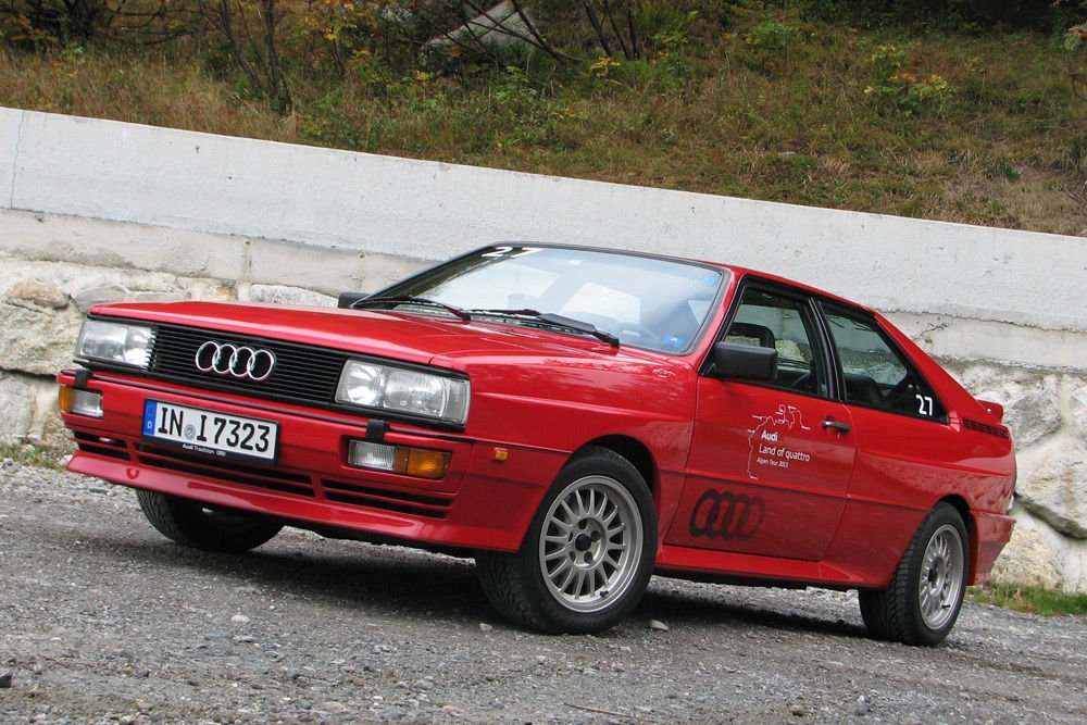 Ez a normál Audi quattro. 200 lóerős volt, amikor az Audi Coupé alapváltozata 75