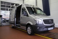 Nagykorú lett: Mercedes Sprinter 2