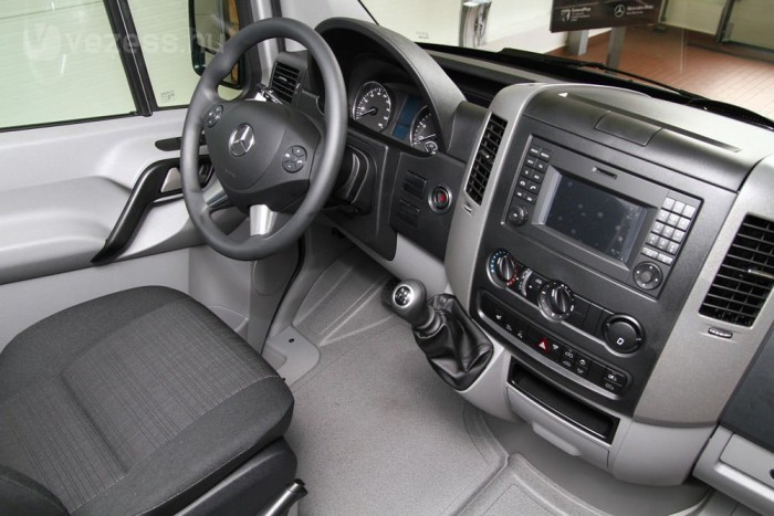 Nagykorú lett: Mercedes Sprinter 7 | Vezess Nagykorú lett: Mercedes Sprinter 7