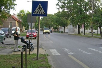 Lefestenénk egy elkopott zebrát! Lehet?