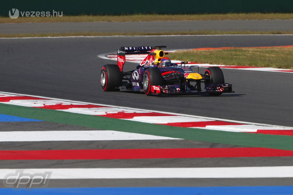 F1: Óramű pontossággal működött a Sauber 33