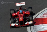 F1: Alonso nekiment a Pirellinek 58