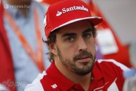 F1: Alonso nekiment a Pirellinek 53