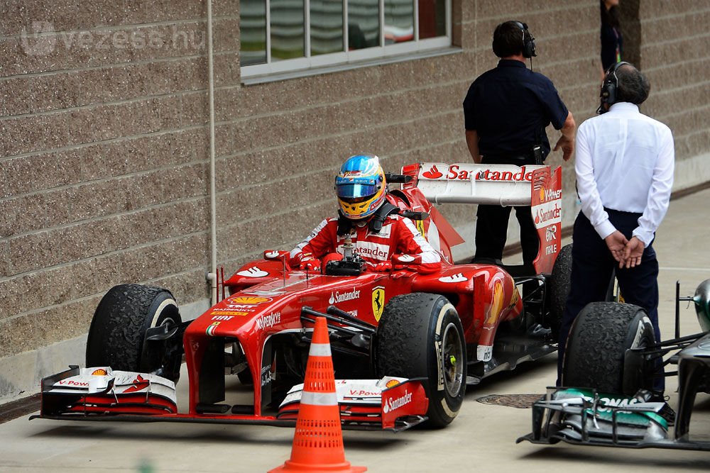 Alonso: Másik szinten lévő autó kellene! 25