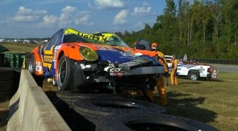 A repülő versenyautók nagyon veszélyesek!