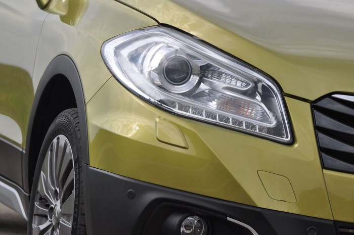 Elképesztően jó a fogyasztása, de szokatlanul magas az ára. Az új SX4-gyel a piac letarolására készül a Suzuki.