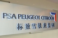 Kínai kézbe kerülhet a Peugeot és a Citroën 8