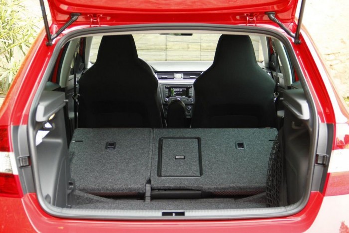 A hátsó üléssort ledöntve már 1380 liternyi térrel gazdálkodhatunk