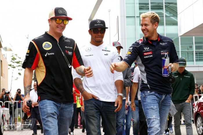 F1: Räikkönen is Vettelt dicséri 3