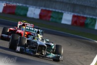 F1: Dupla dobogót akar Indiában a Mercedes 39
