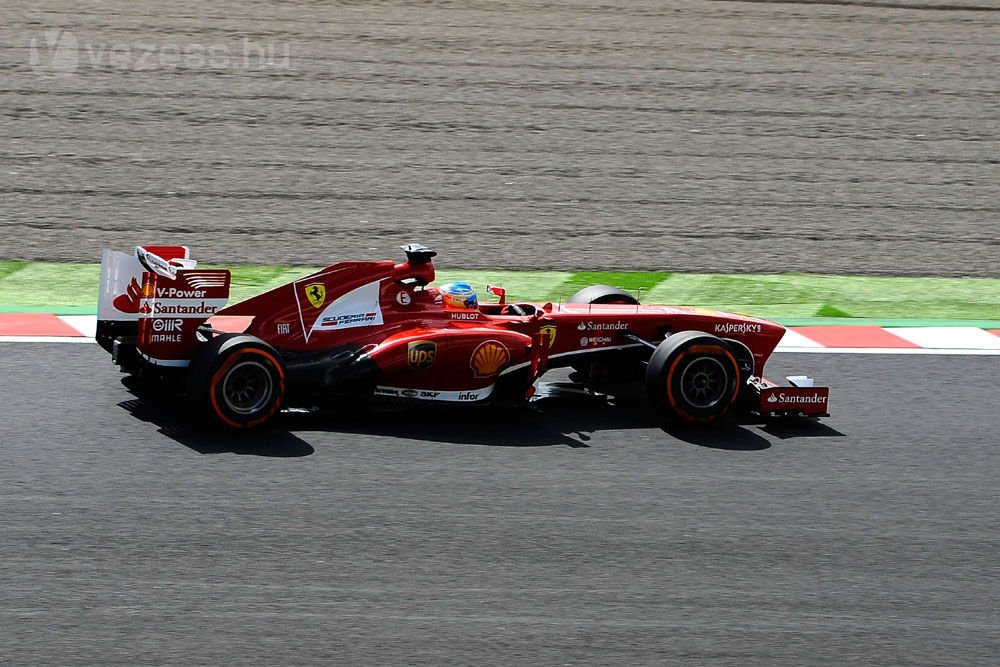 F1: Webber megverte Vettelt 18