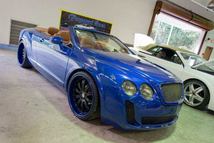 Újabb hamisítókra csapott le a luxusautóipar 6 | Vezess Folytatódik a harc a hamisítók ellen: két floridai műhely húzta le a rolót, miután a brit luxusmárka tudomására jutott, hogy gyártmányaikat másoló karosszériakészleteket forgalmaznak.