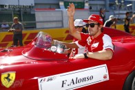 F1: Vettel egyedül veri a Ferrarit 40