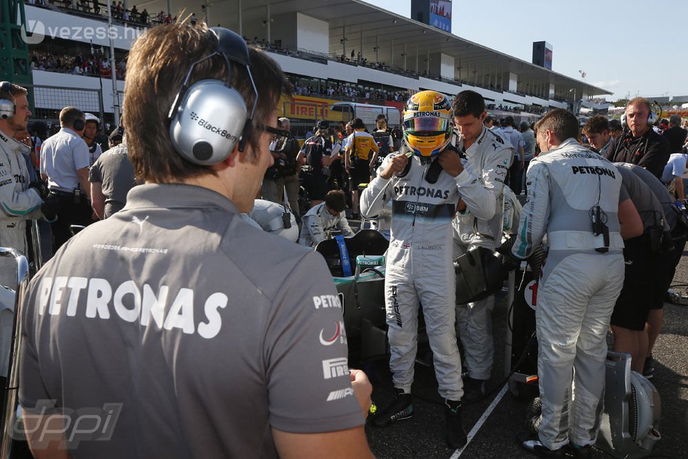 F1: Grosjean semmiképp sem győzhetett 23