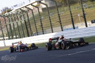F1: Maldonado az utolsó körben is nekimegy bárkinek 62