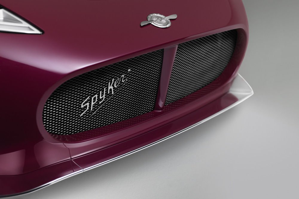 Lotus motort kap a Spyker új modellje 15