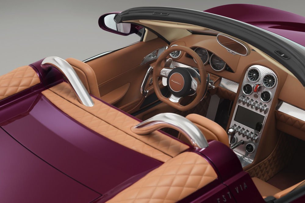 Lotus motort kap a Spyker új modellje 16
