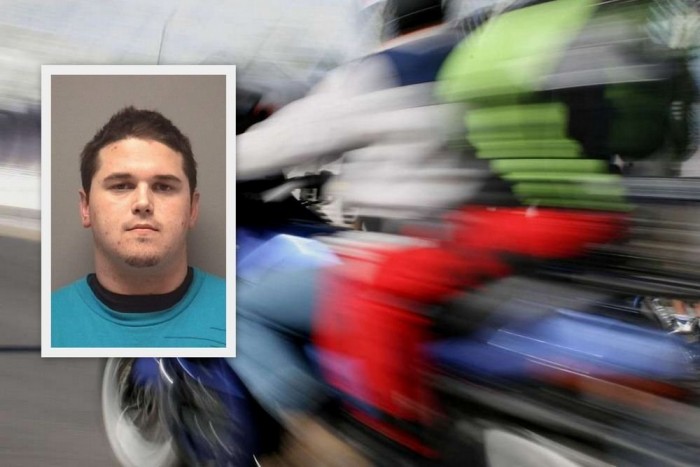 220-szal száguldott, mert nagyon kellett pisilnie 3