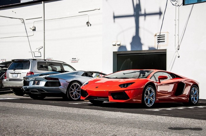 Melyik Lamborghini repül messzebbre? 3 | Vezess Melyik Lamborghini repül messzebbre? 3