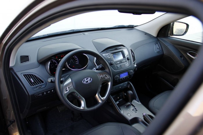 Kényelem koreai módra 8 | Vezess Szimmetrikus formák, egyszerű kezelhetőség jellemzi az ix35 műszerfalát