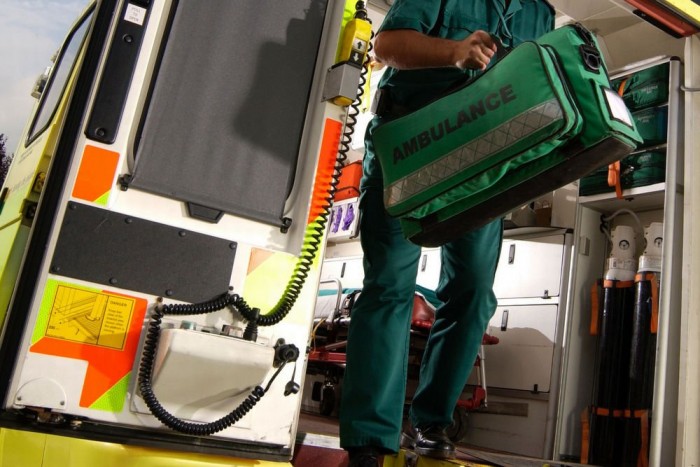 A mentőautóban lépett félre az orvosnő