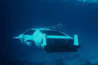 James Bond autóját víz alá küldi a Vasember 2
