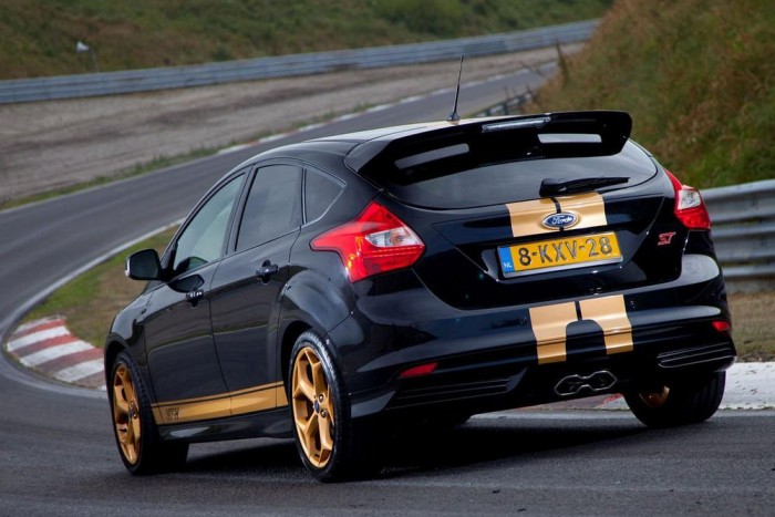 Legyen neked aranyozott sportkocsid! 7