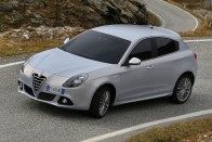 Új motorokkal támad az Alfa Romeo 16