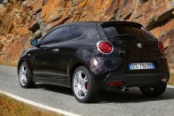 Új motorokkal támad az Alfa Romeo 22